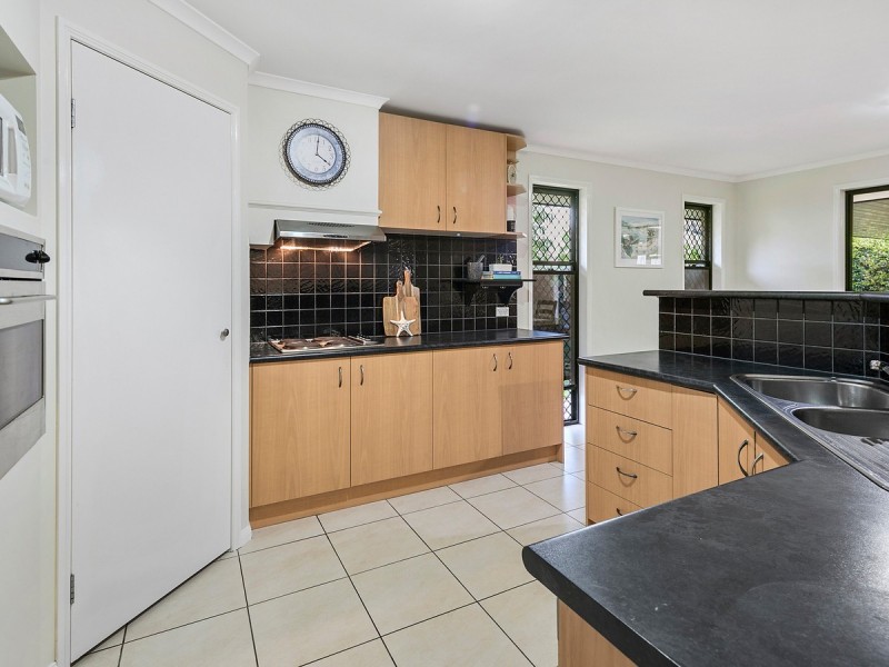 20 Gladebourne Crescent, Victoria Point QLD 4165
