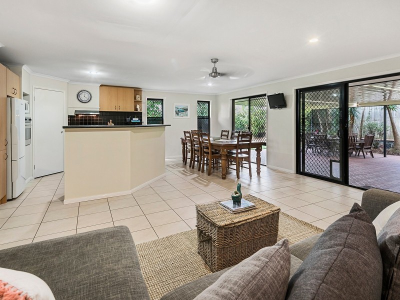 20 Gladebourne Crescent, Victoria Point QLD 4165