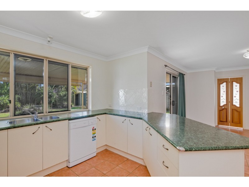 3 Palmerston Place, Victoria Point QLD 4165