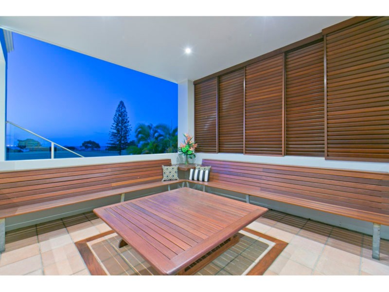 10 Commodore Drive, Birkdale QLD 4159
