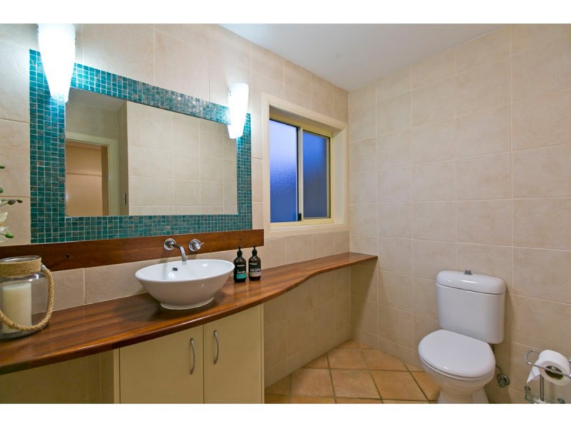 10 Commodore Drive, Birkdale QLD 4159
