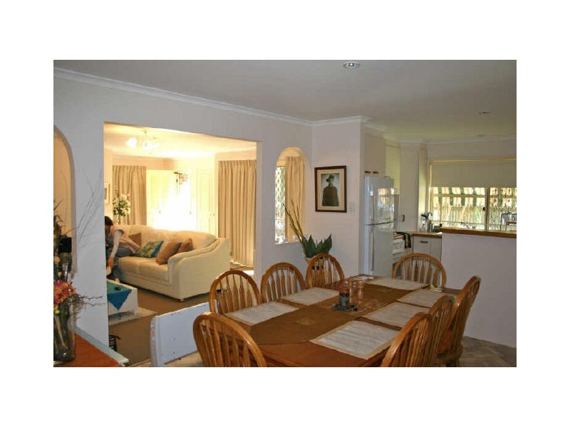 2/2 Paxton Street, Cleveland QLD 4163