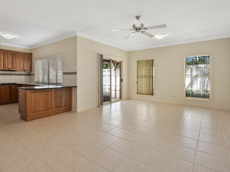 8 Bona Vista Court, Cleveland QLD 4163