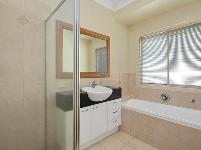 8 Bona Vista Court, Cleveland QLD 4163