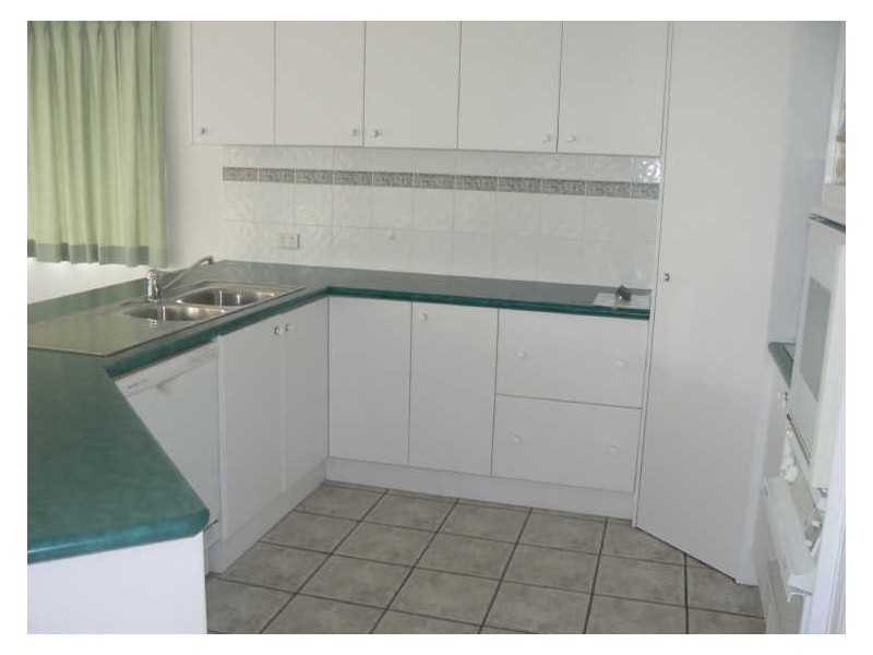 8 Marram Court, Cleveland QLD 4163