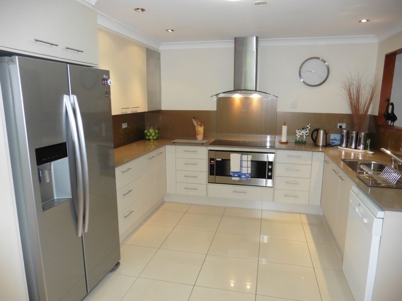 60 Starkey Street, Wellington Point QLD 4160