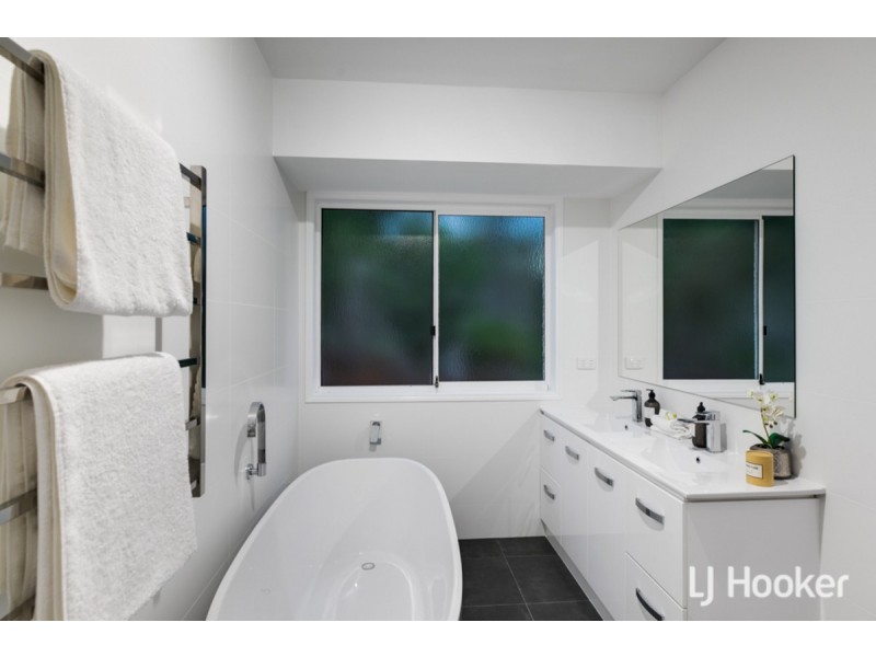 74 Solway Crescent, Carbrook QLD 4130