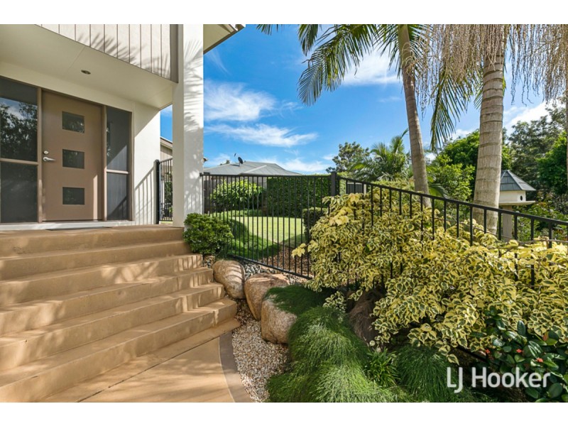 7 Parklink Drive, Redland Bay QLD 4165