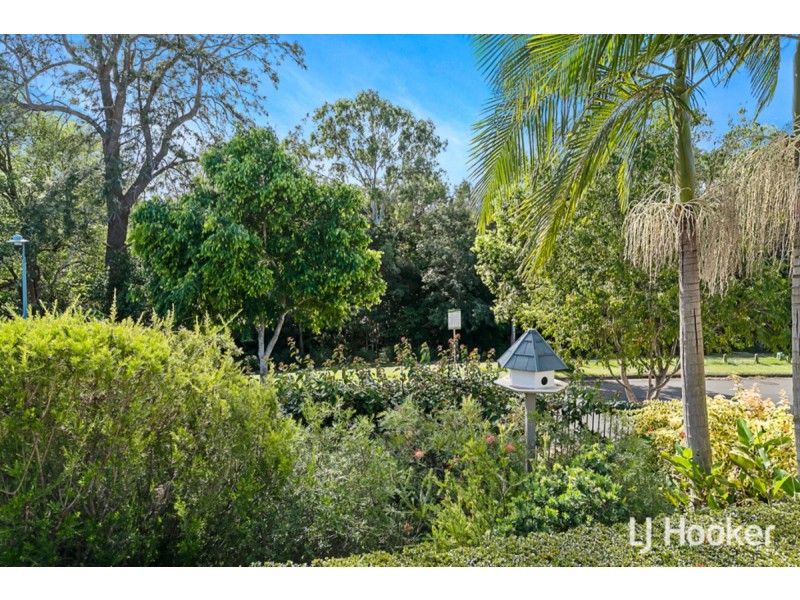 7 Parklink Drive, Redland Bay QLD 4165