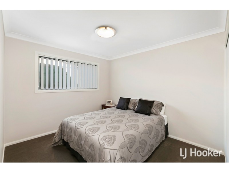 7 Parklink Drive, Redland Bay QLD 4165