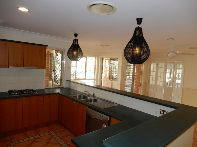 5 Lomond Place, Victoria Point QLD 4165