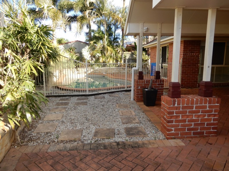 5 Lomond Place, Victoria Point QLD 4165