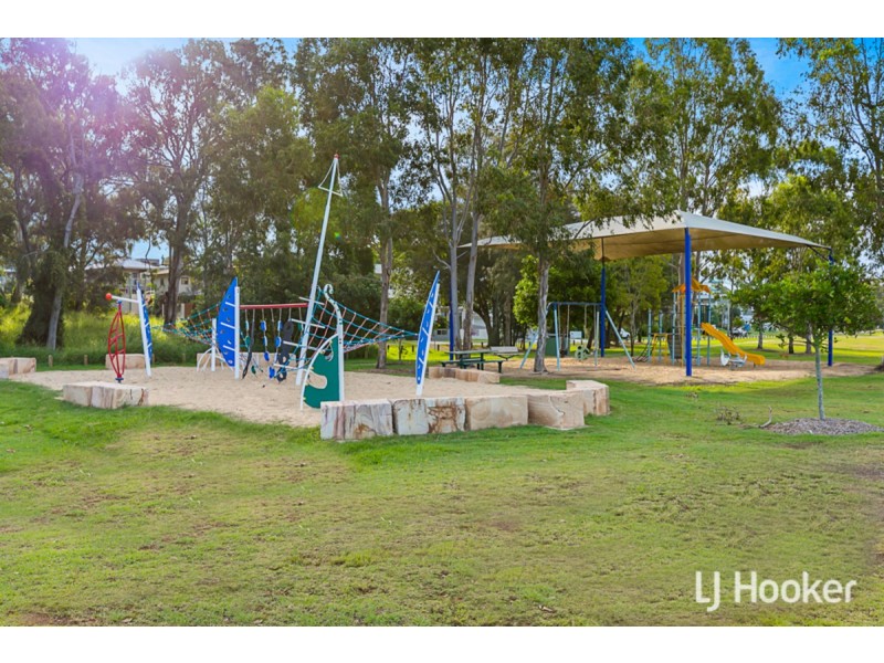5/10-12 Bainbridge Street, Ormiston QLD 4160