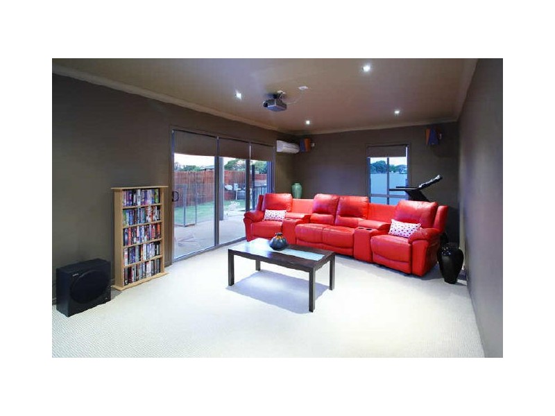 38 Waterville Drive, Thornlands QLD 4164