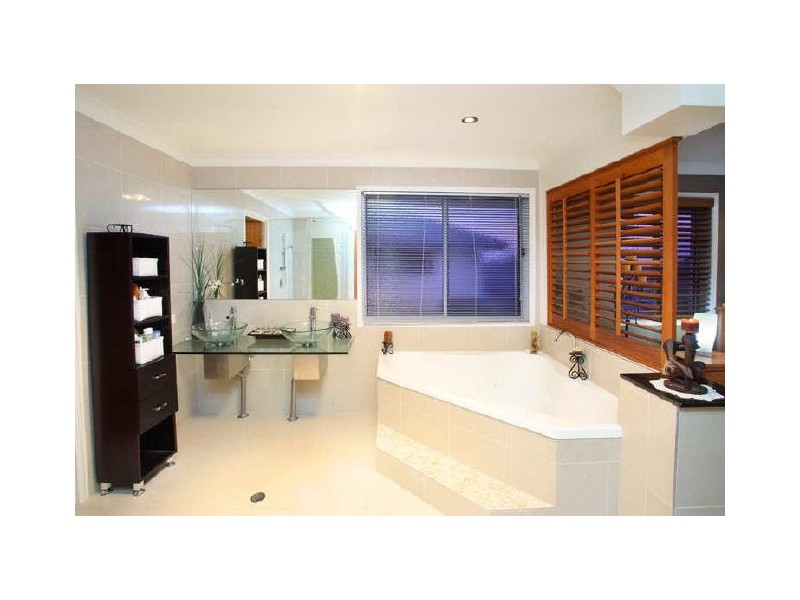 38 Waterville Drive, Thornlands QLD 4164