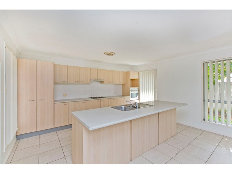 9 Turquoise Street, Redland Bay QLD 4165