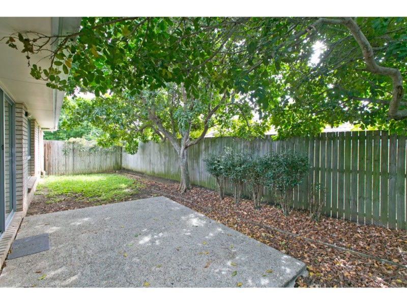 9 Turquoise Street, Redland Bay QLD 4165