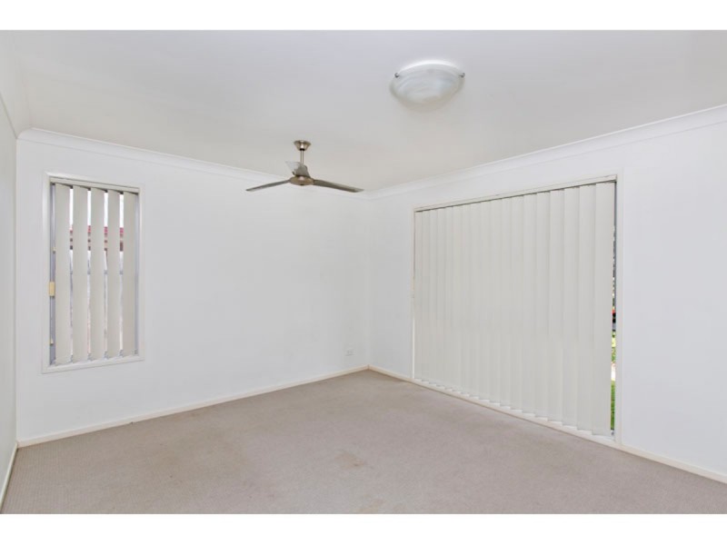 9 Turquoise Street, Redland Bay QLD 4165