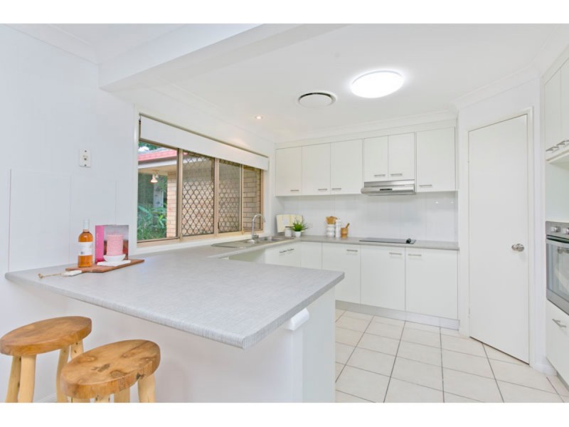 31 Manor Drive, Wellington Point QLD 4160