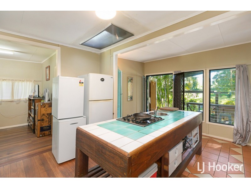 4 Aminya Street, Coochiemudlo Island QLD 4184