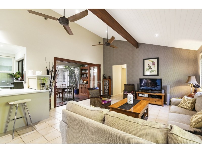 6 Julieanne Court, Cleveland QLD 4163