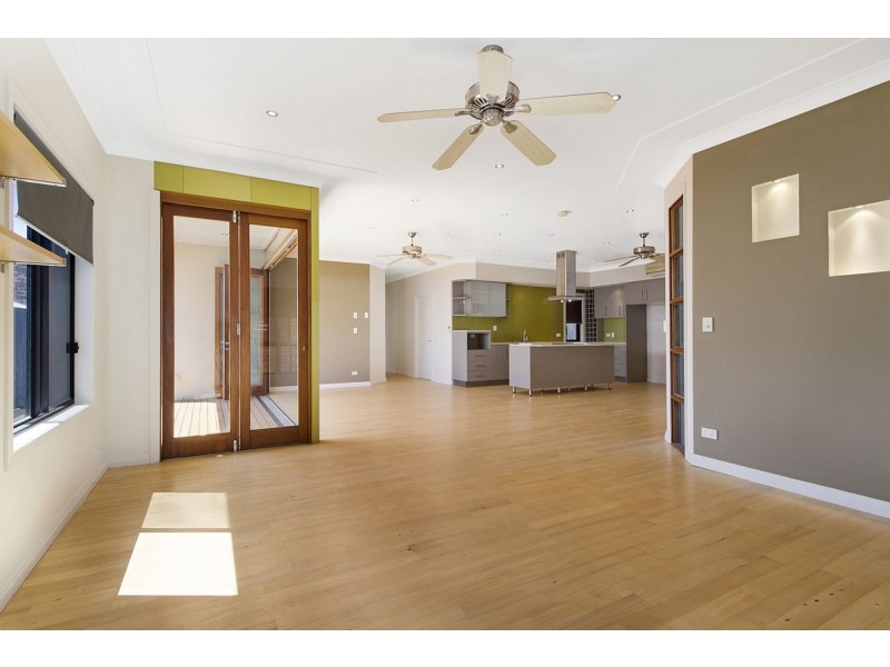 274 Main Street, Redland Bay QLD 4165