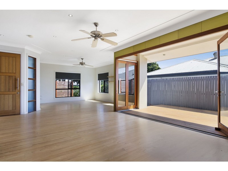 274 Main Street, Redland Bay QLD 4165