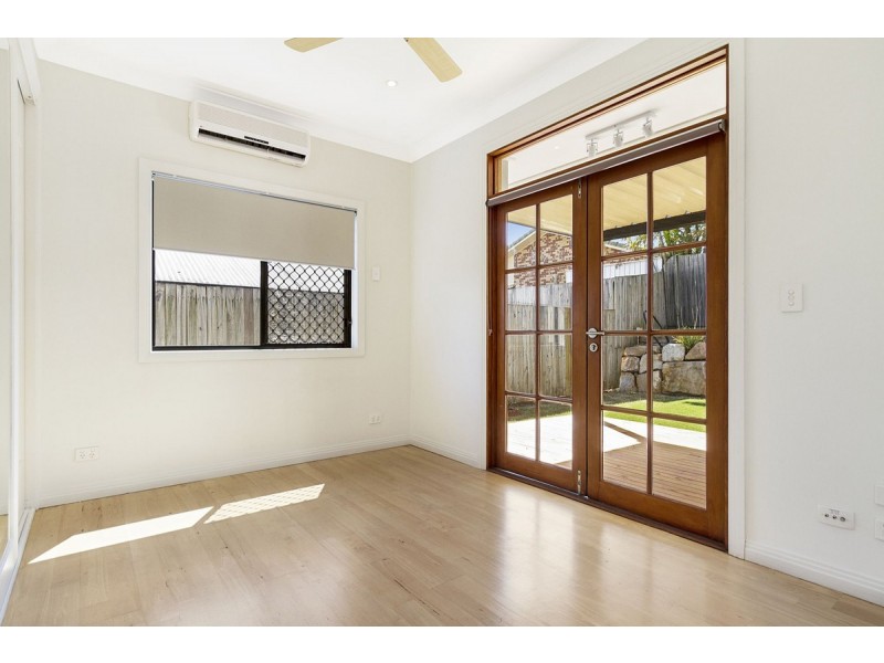 274 Main Street, Redland Bay QLD 4165