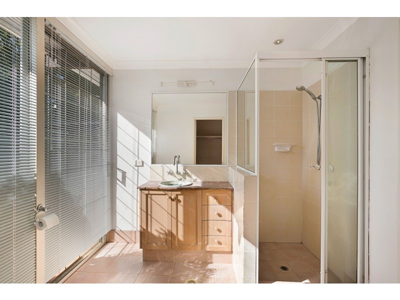 264 Wondall Road, Manly West QLD 4179