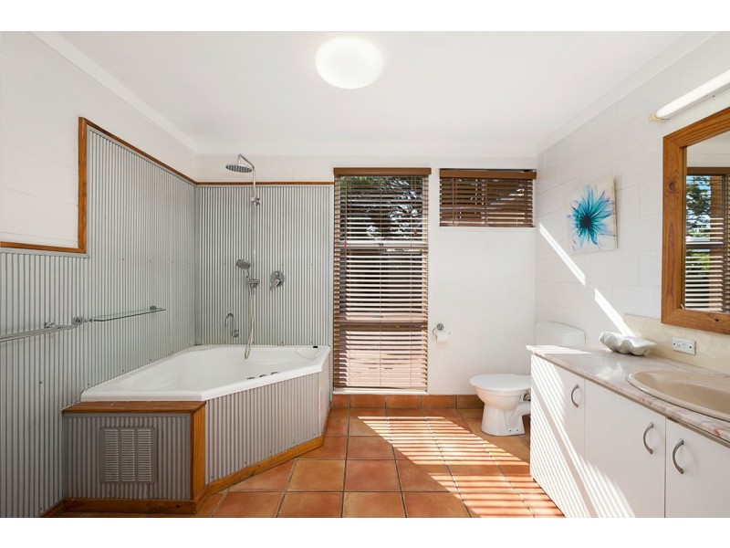 264 Wondall Road, Manly West QLD 4179