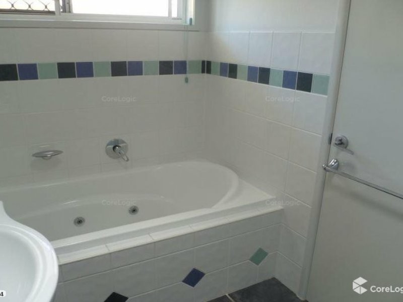 24 Coventry Court, Wellington Point QLD 4160