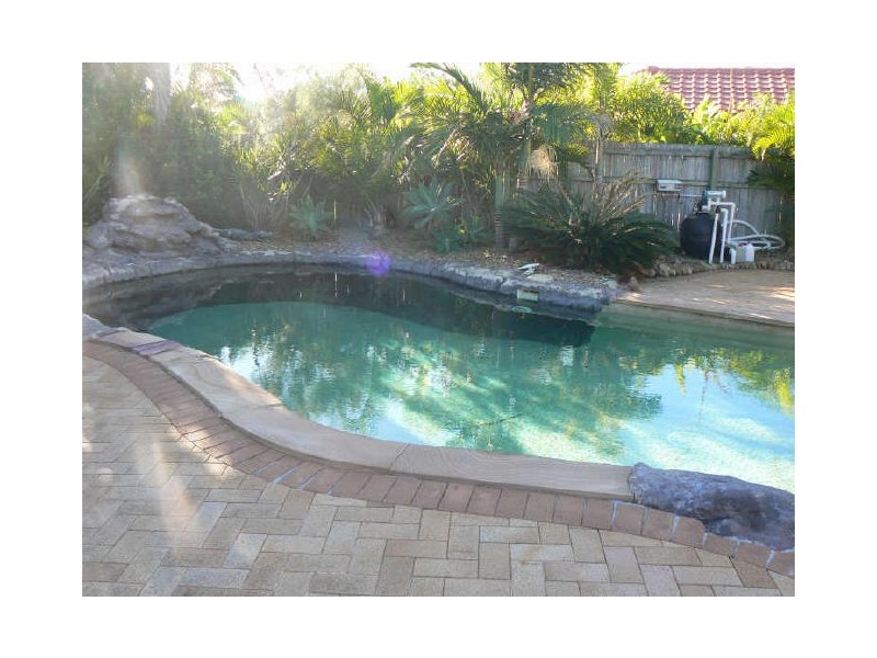 5 Mistral Court, Ormiston QLD 4160