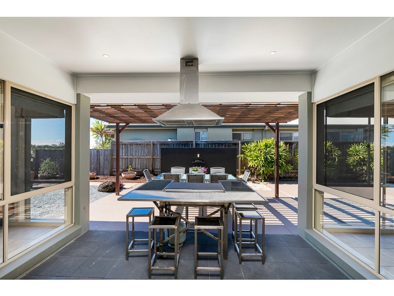 16 Thornlands Road, Thornlands QLD 4164