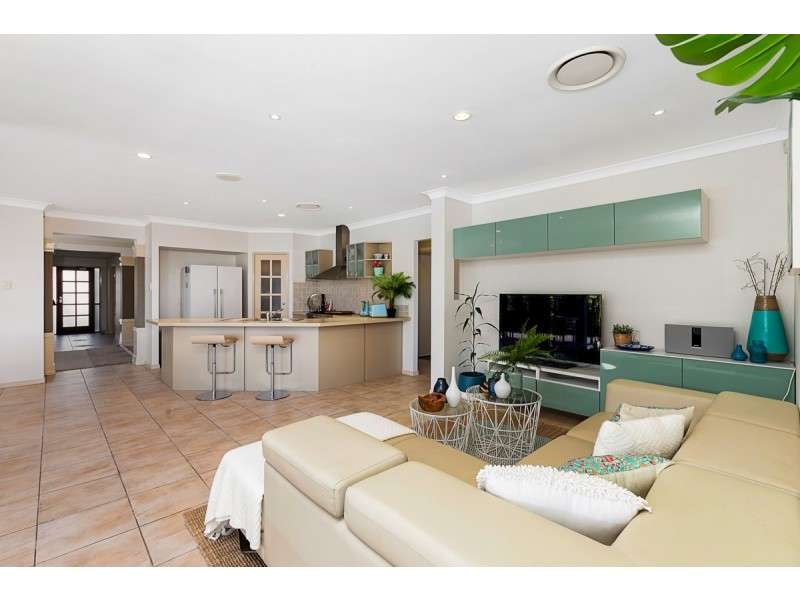 16 Thornlands Road, Thornlands QLD 4164