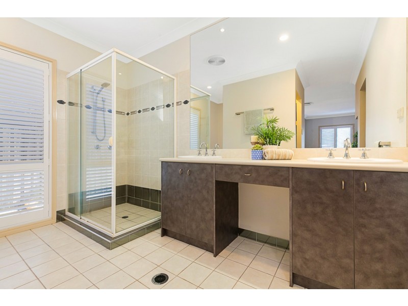 16 Thornlands Road, Thornlands QLD 4164