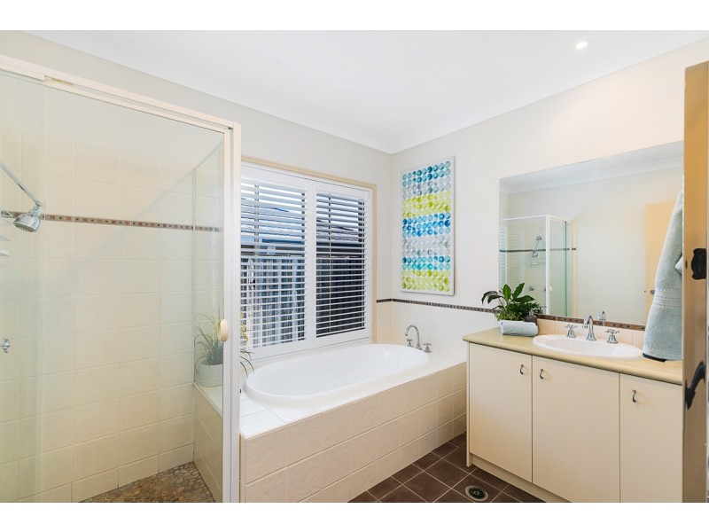 16 Thornlands Road, Thornlands QLD 4164