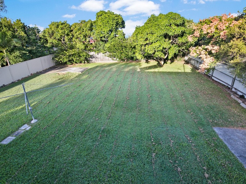 25 Parakeet Street, Birkdale QLD 4159