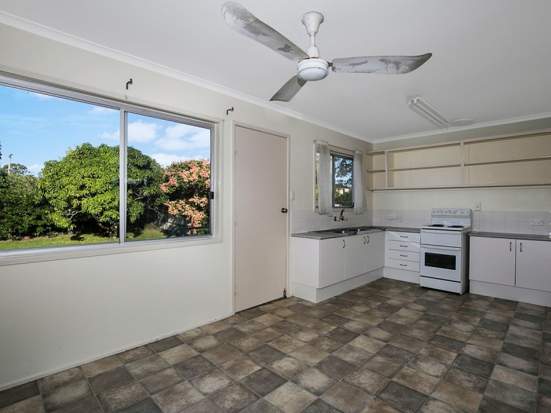 25 Parakeet Street, Birkdale QLD 4159