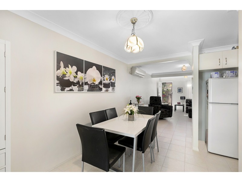 8/375 Birkdale Road, Wellington Point QLD 4160