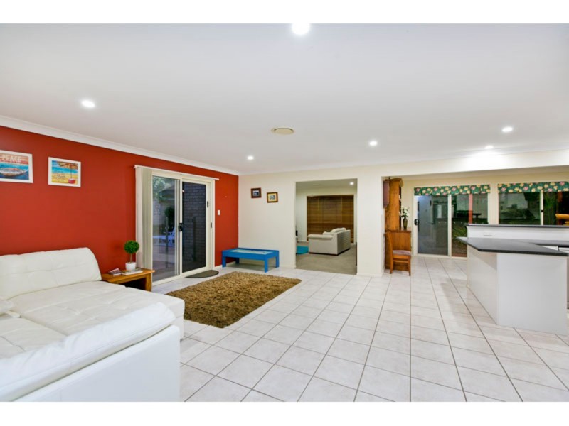 9 Mathison Court, Redland Bay QLD 4165