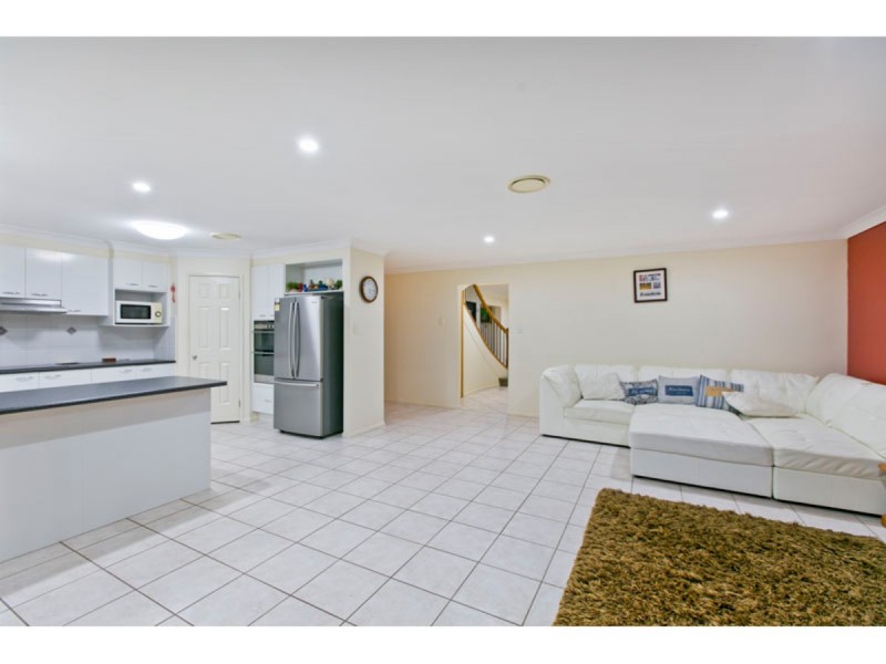 9 Mathison Court, Redland Bay QLD 4165