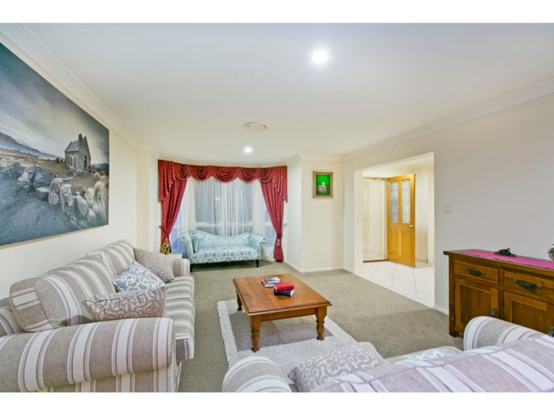 9 Mathison Court, Redland Bay QLD 4165