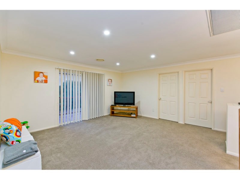 9 Mathison Court, Redland Bay QLD 4165