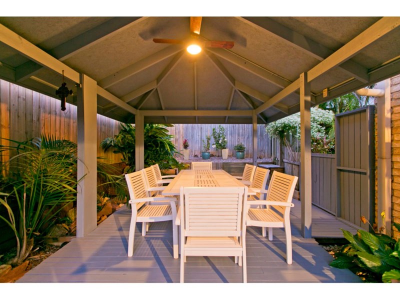 9 Mathison Court, Redland Bay QLD 4165