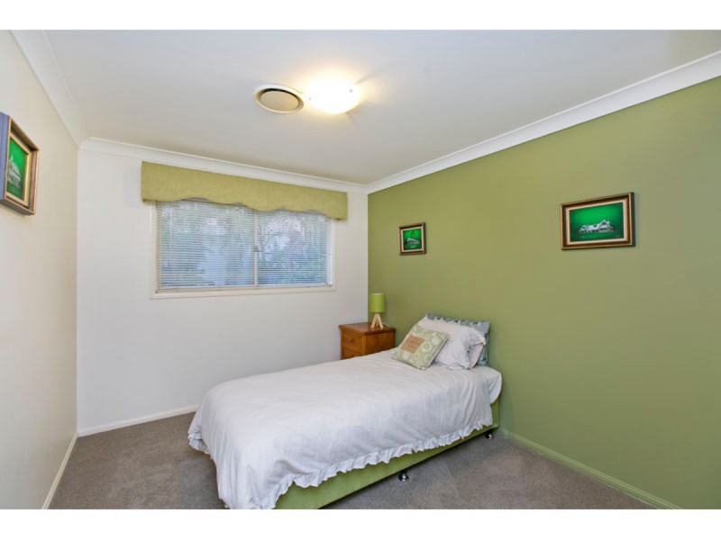 9 Mathison Court, Redland Bay QLD 4165