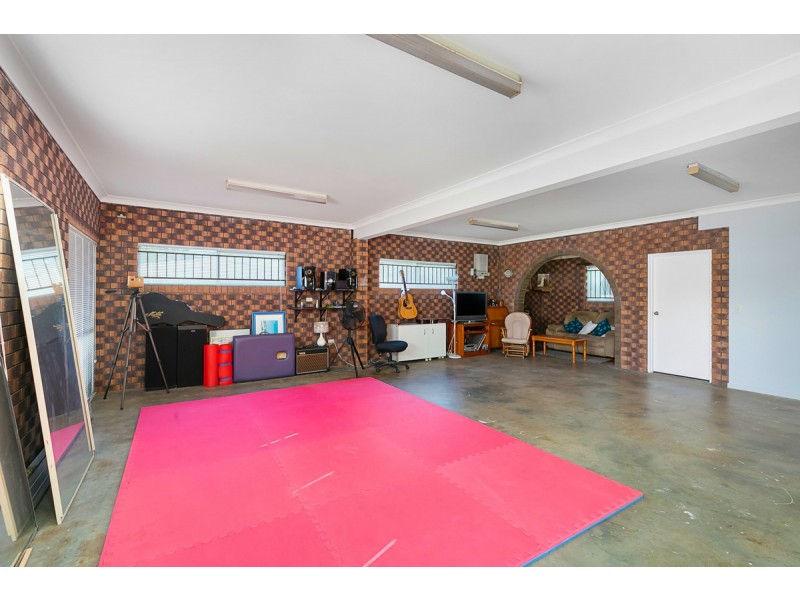 8 School Road, Capalaba QLD 4157