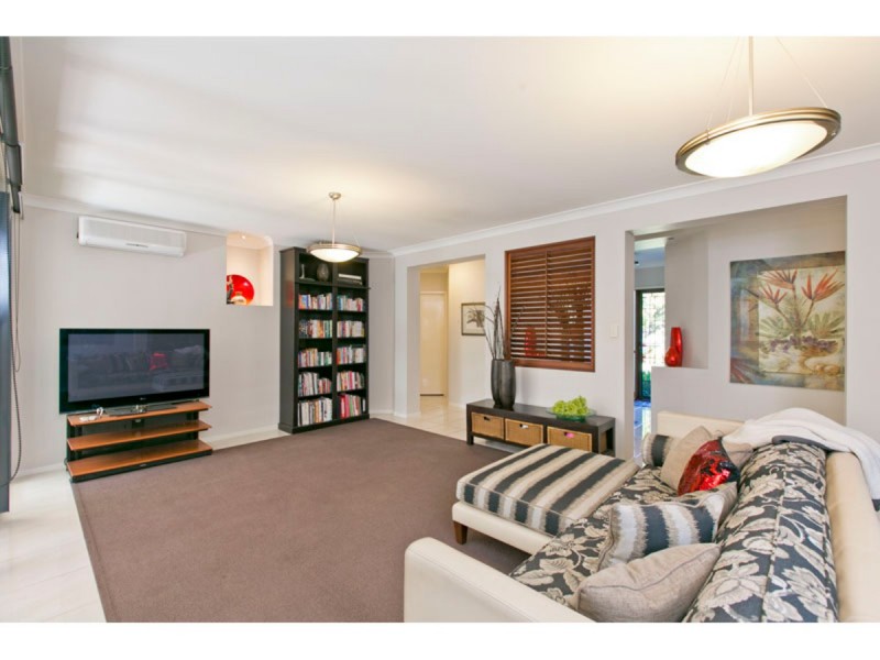 19 Trafalgar Vale Avenue, Wellington Point QLD 4160