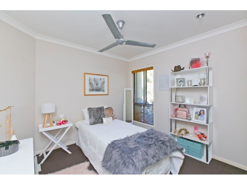 19 Trafalgar Vale Avenue, Wellington Point QLD 4160