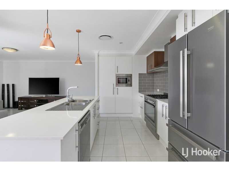 69 Brindabella Circuit, Thornlands QLD 4164