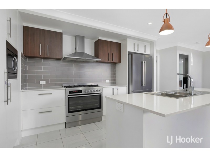 69 Brindabella Circuit, Thornlands QLD 4164